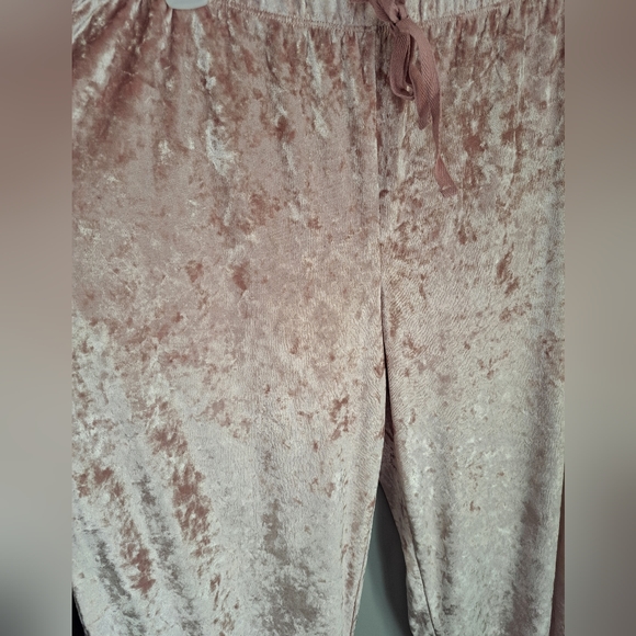 Josie Natori Crushed Pink Velvet PJ Bottoms Size Large  NWT - Picture 4 of 8